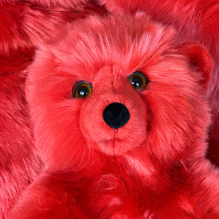 Ours Jules de couleur rouge, beaucoup de détails, La Pelucherie