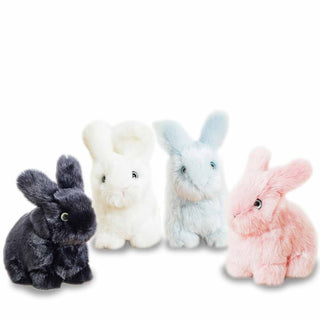 Peluches lapin Léon en quatre couleurs – noir, blanc, bleu ciel et rose – coup de cœur de La Pelucherie, peluche artisanale haut de gamme, réaliste, fabriqué en Italie, La Pelucherie