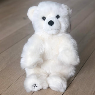 J'ajoute la broderie sur la patte de l'Ours Jules (80€)