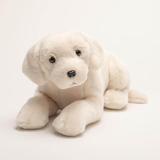 Peluche de chien labrador, allongé, couleur crème, cousu main, conçu en France, La Pelucherie