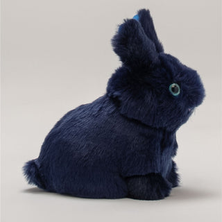 Vue de profil, peluche lapin Léon, La Pelucherie