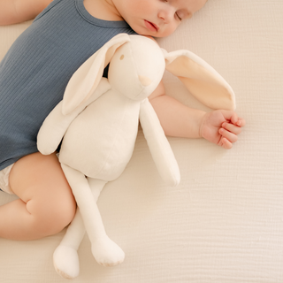 Doudou naissance, peluche normes CE, idéal pour les tout-petits, cousu main, conçu en France, La Pelucherie