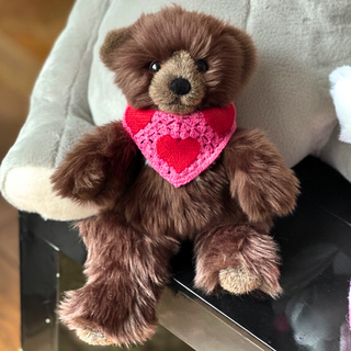 Peluche de qualite Ours Gabin marron collection ptit coeur bandana rose à coeur