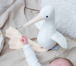 Peluche naissance blanche douce pour bébé, idéale dès la maternité, haut de gamme, marque française, La Pelucherie