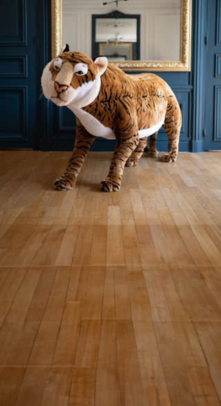Peluche tigre géante réaliste pour enfant ou décoration, cousue main et fabriquée en Europe réaliste made in Italy 
