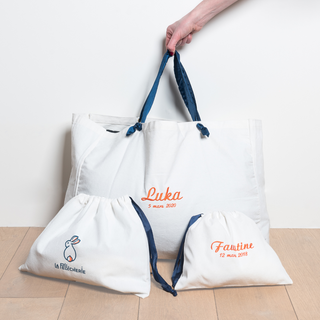 Pochons personnalibles en coton, prénoms, broderie orange, logo lapin